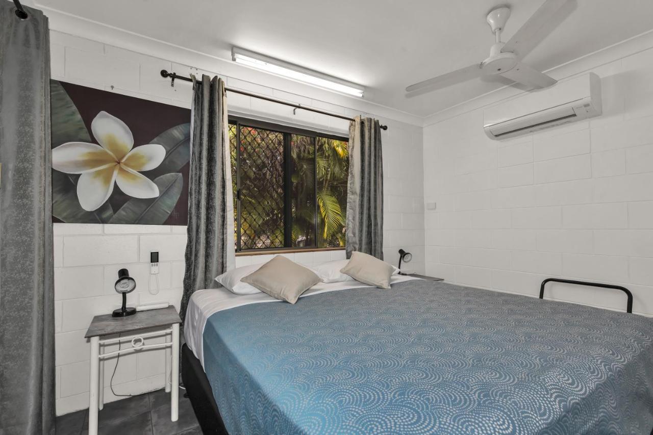 Balgal Beach Units Rollingstone Exterior photo