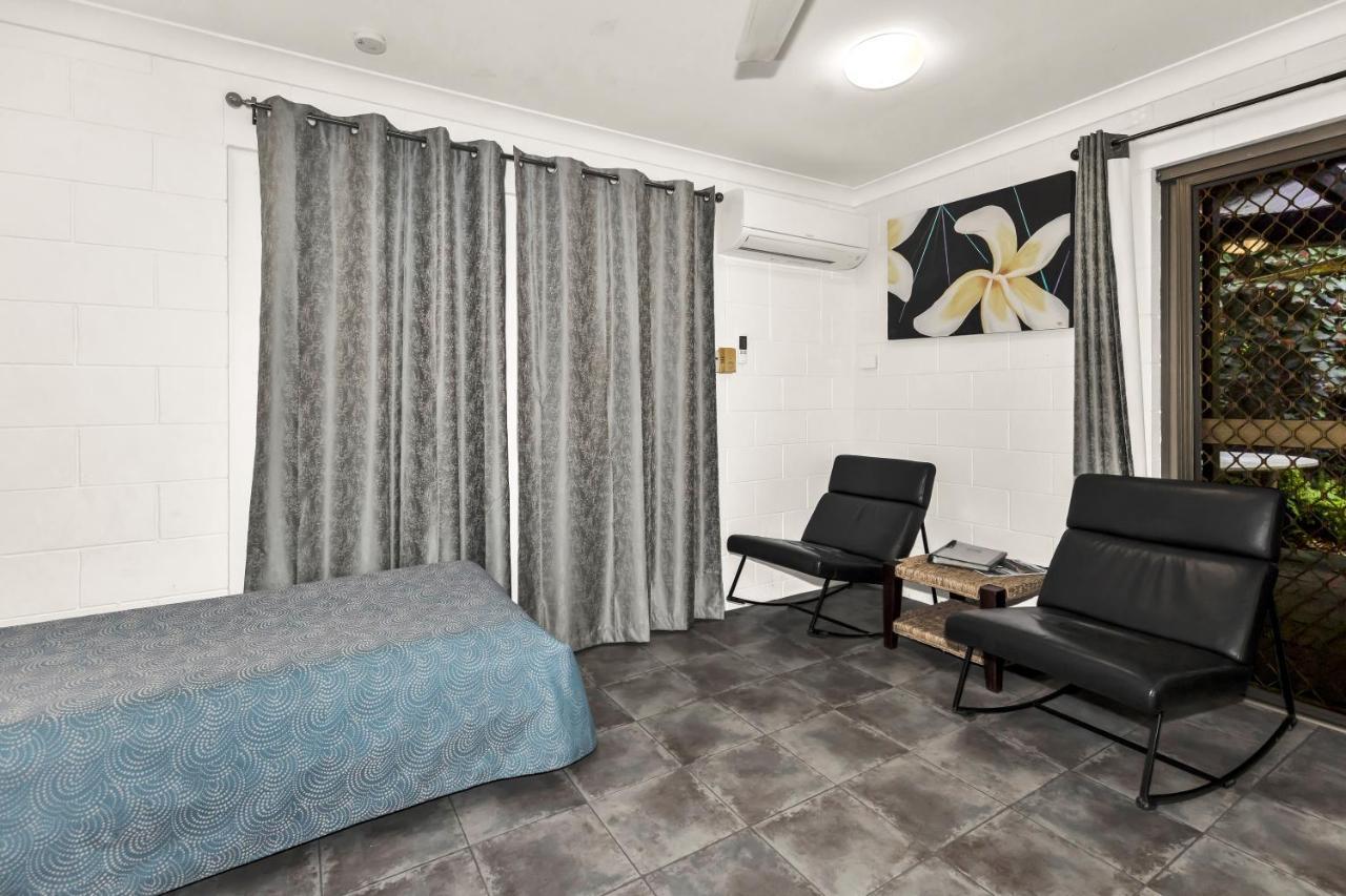 Balgal Beach Units Rollingstone Exterior photo