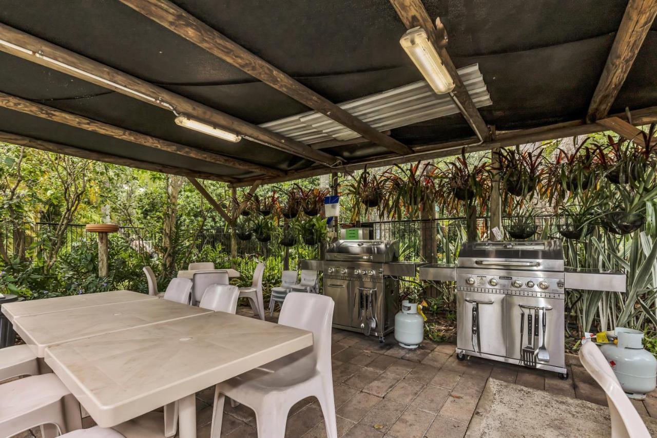 Balgal Beach Units Rollingstone Exterior photo